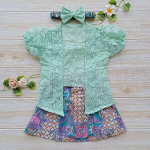 Home kebaya kutubaru
