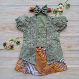 Home kebaya kutubaru